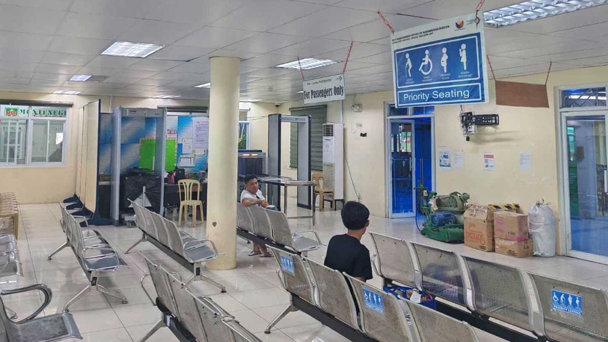 Dozens of Ferry Trips Canceled Due to Rough Seas from Southwest Monsoon
