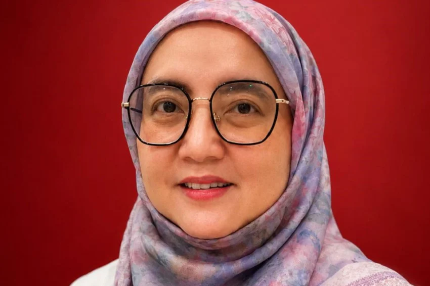 Why Do We Easily Become Enemies? Warning on Indonesian Social Division