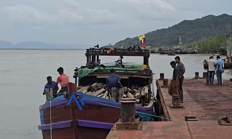 Teknaf Port Resumes Myanmar Trade After Year-Long Suspension