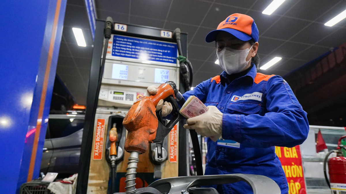Vietnam Halves Special Consumption Tax on Gasoline to 0% Until March 2027