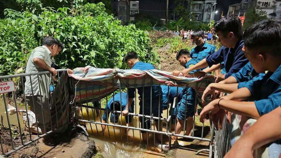 Hanoi Demands Clarification of Responsibility in Student's Drowning Death