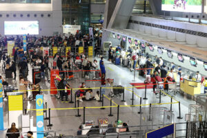 空港のセキュリティ脆弱性を上院議員が指摘、当局に改善命令