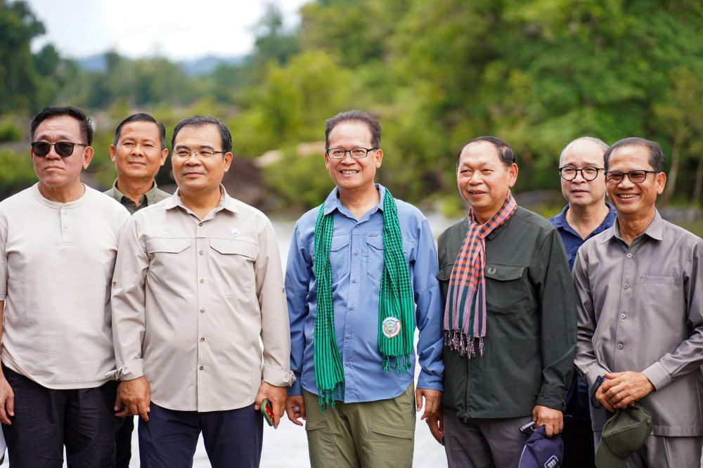 Cambodia's Green Push: Ministers Tour Cardamom Park for Eco-Leisure Corridor