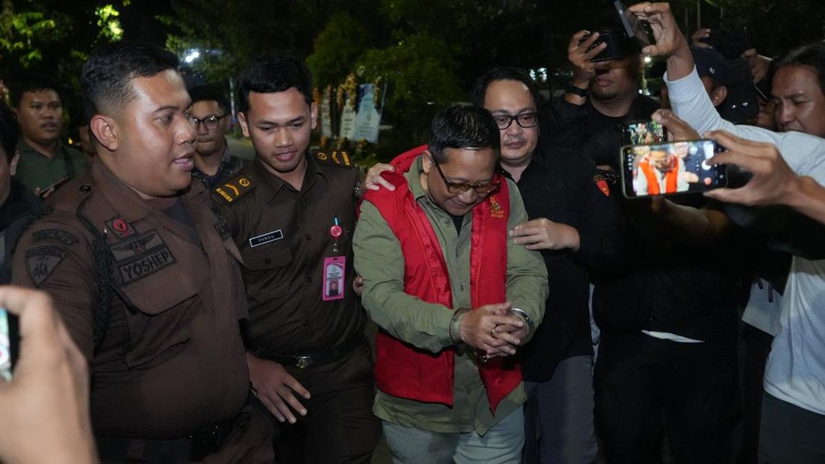 Surabaya Zoo Corruption Leads to Animal Neglect and Deaths; Ex-Director Arrested