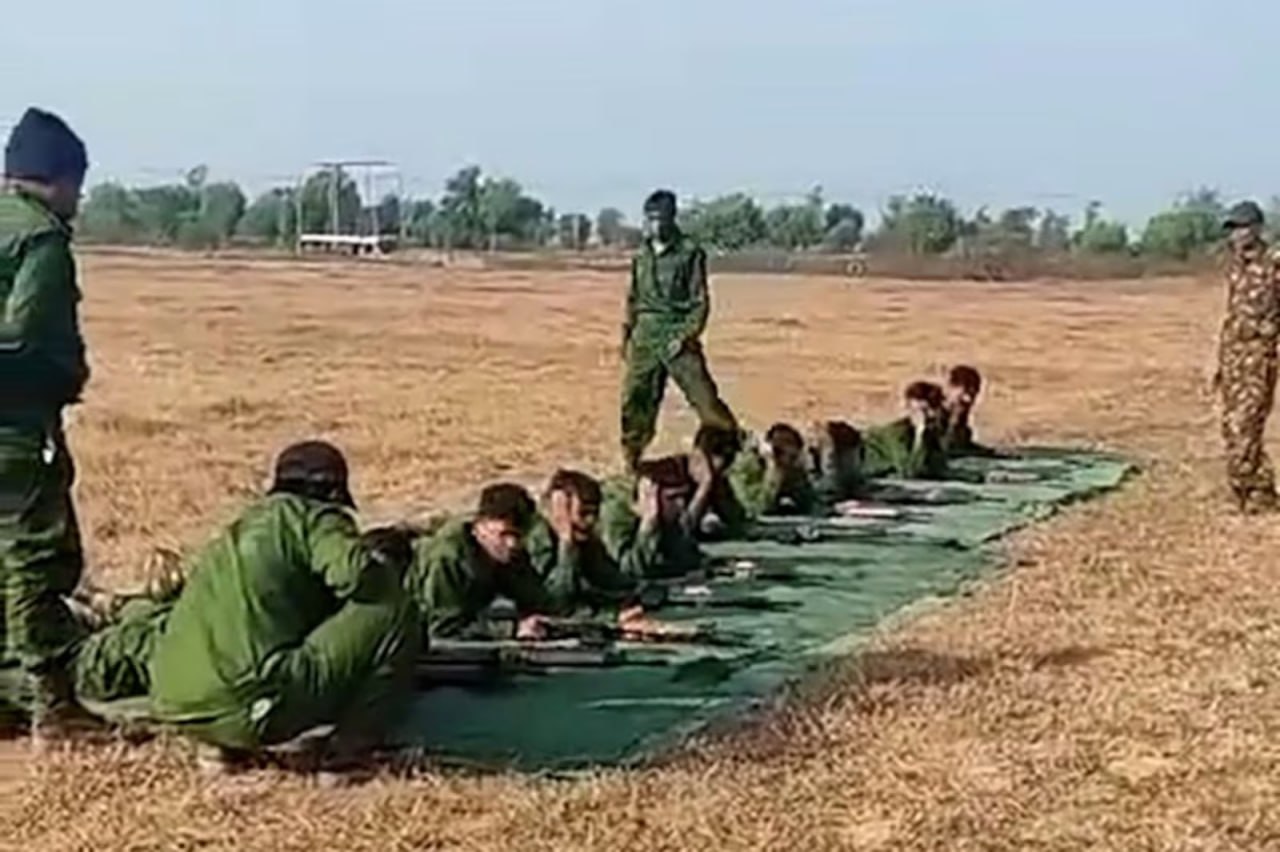 ミャンマー軍とアラカン軍、ロヒンギャに戦闘を強要