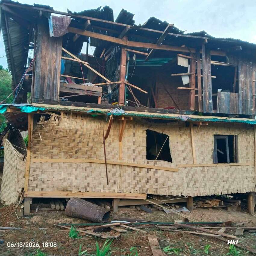 2 days of bombardment by military planes on the city and villages of Min Tu, destroying homes. Villages in Pau Township were bombarded by the army at night