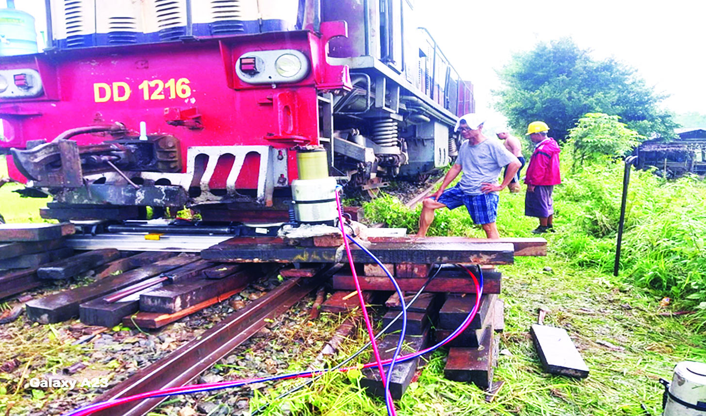 Mandalay-Myitkyina railway line temporarily closed due to derailment caused by theft of rail fastening clips