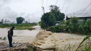 バンラムン区長、カオマイカオの浸水リスク地域を視察 対策を指示
