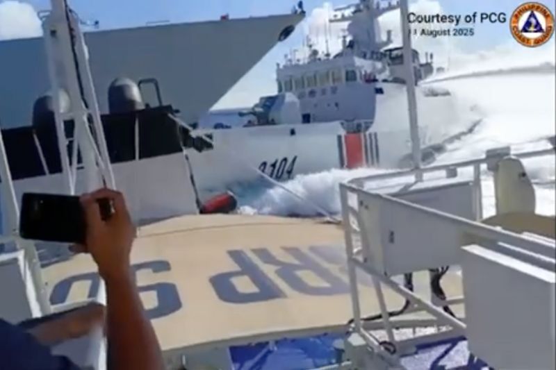 南シナ海で衝突、中国海警局員2名の死亡が判明