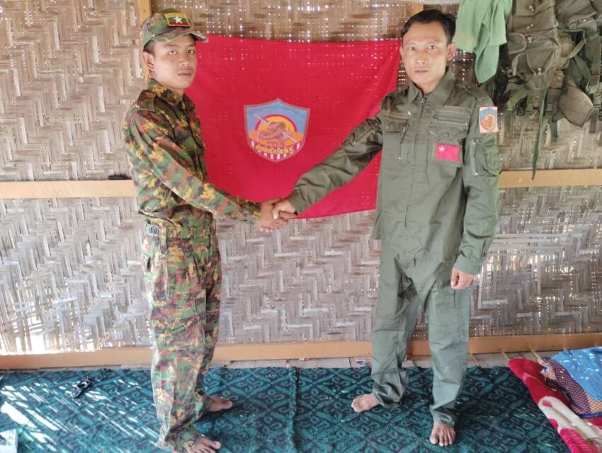 パコッ、第101師団隷下の第235歩兵連隊から新兵1名と兵士1名が投降、キョウセーではピュー・ソー・ティー2名を生け捕り