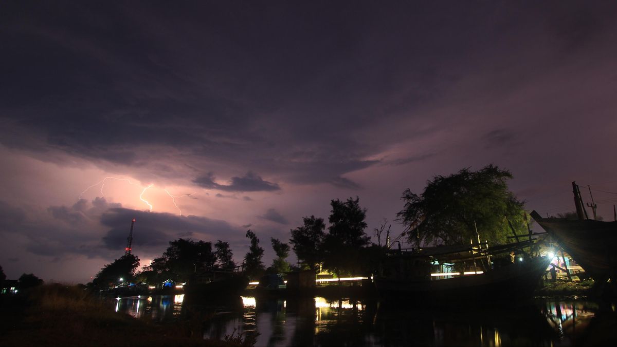 インドネシア、各地で大雨・強風の予報 BMKGが注意喚起