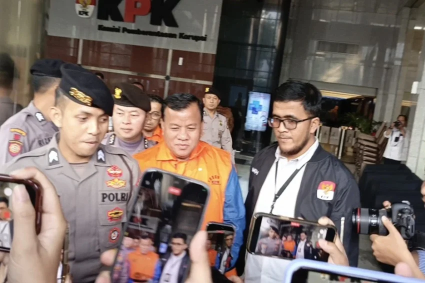 Kuansing Regent Allegedly Demands Land Cruiser in Secretary Position Auction