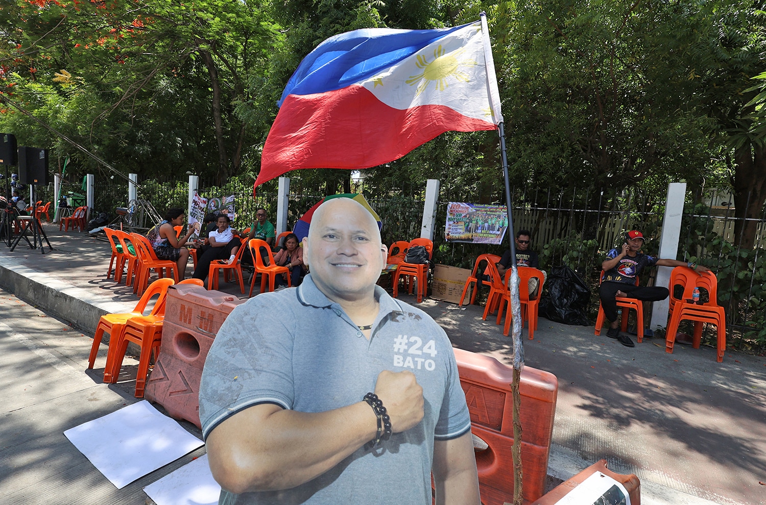 NBI Readies Arrest of Bato dela Rosa; Warns of Possible 'Encounter'