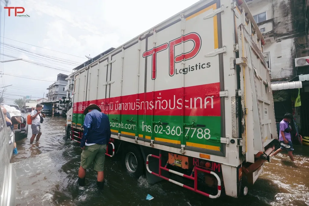 TPロジスティクス、首都バンコクの水害支援に貢献