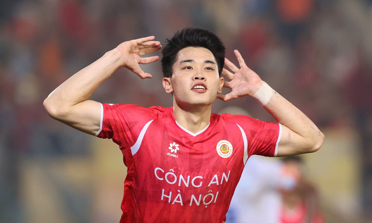 Dinh Bac leads CAHN to 3-2 victory over Nam Dinh, nearing V-League title