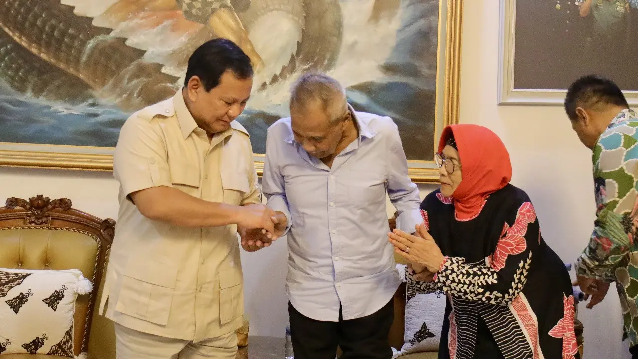 President Prabowo Mourns Passing of Former Army Chief of Staff Subagyo HS