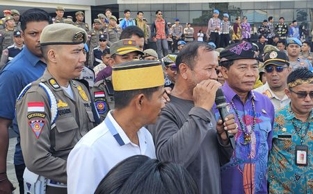 North Kalimantan Governor Grants Mining Permit Grace Period Following Trucker Protests