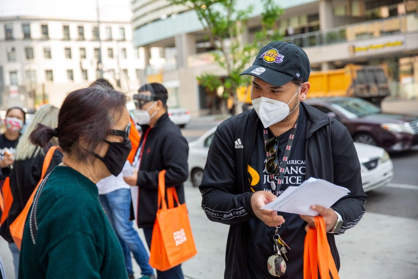 Vietnamese Americans Face Lowest Incomes in Orange County
