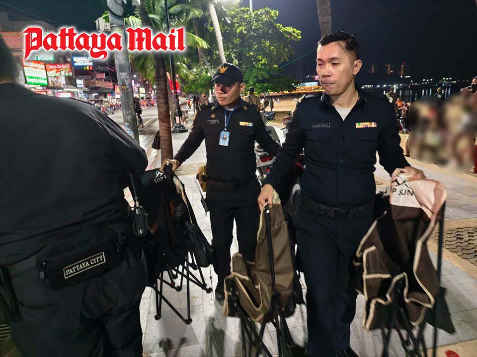 Pattaya Residents Question Return of Illegal Beach Mat Rentals