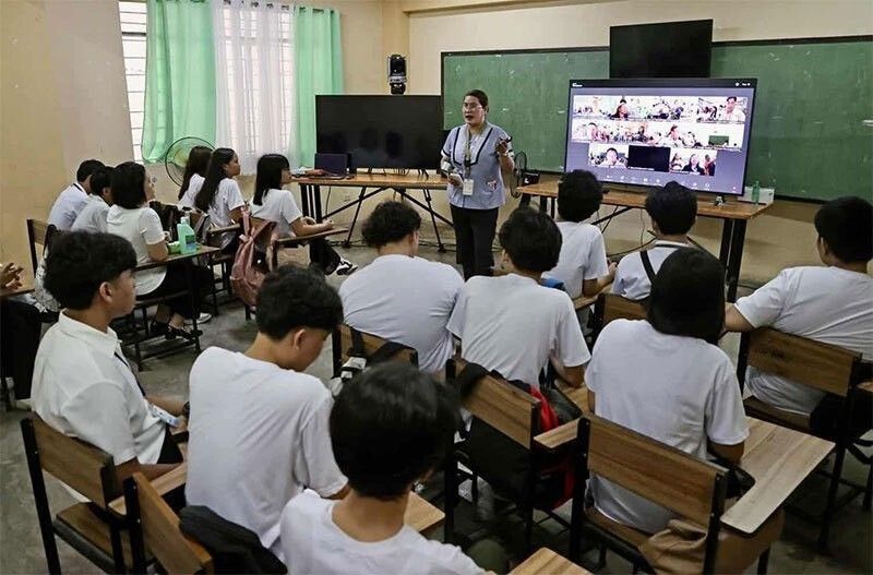 DepEd Simplifies Lesson Planning to Ease Teacher Workload