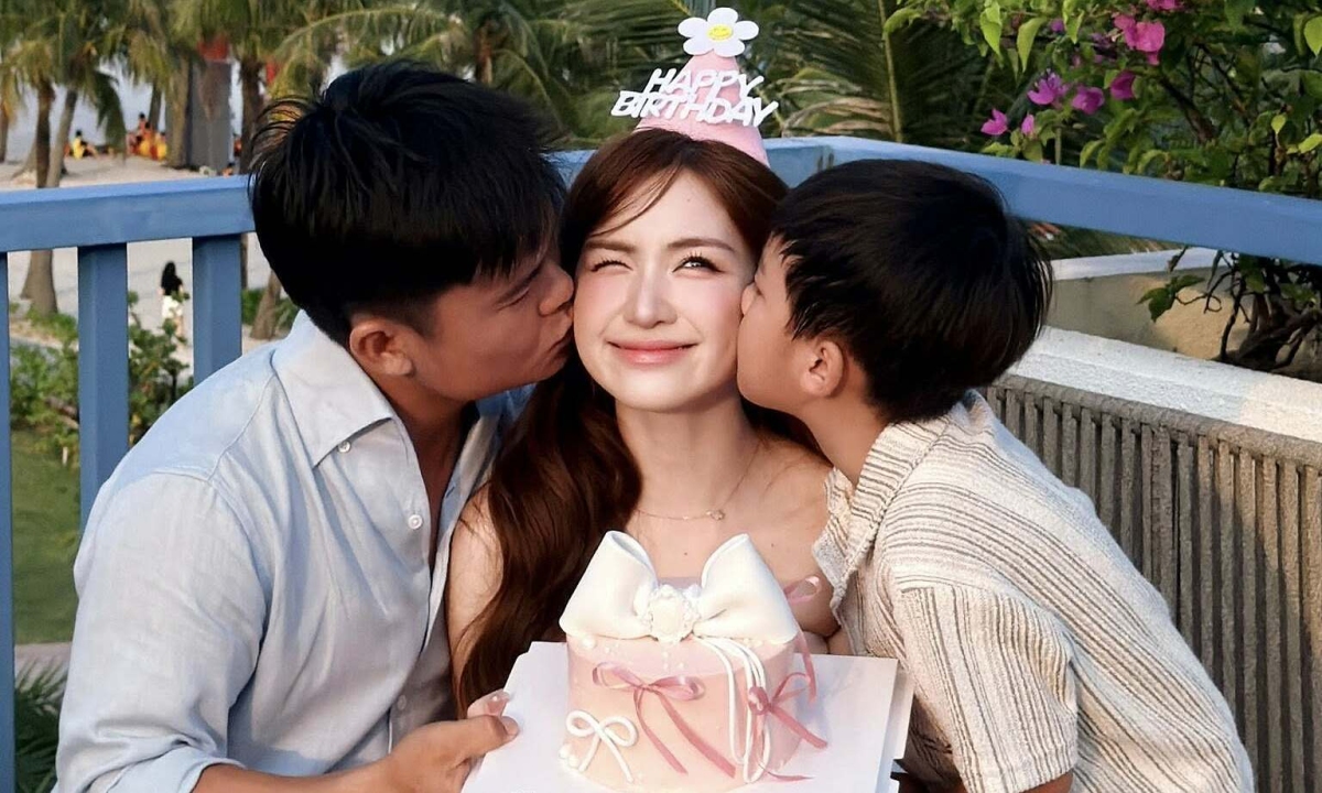 歌手ホア・ミンジー、婚約者と海辺で誕生日を祝う 地域貢献も発表