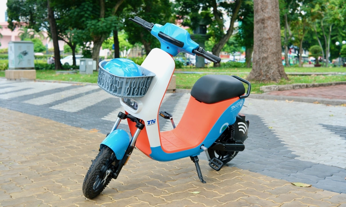 Public E-bike Service Launches in Ho Chi Minh City: Features and Challenges