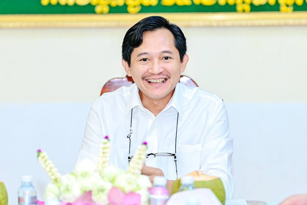 Cambodia's Ministry of Information Urges Provincial Media to Enhance Websites Amidst China Relations and Economic Development Context