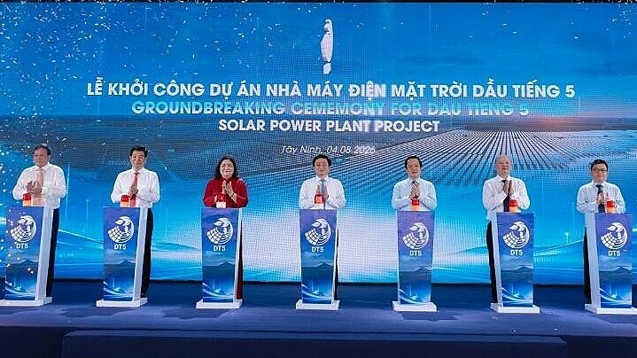 Tây Ninh Province Breaks Ground on $300M+ Solar Power Plant