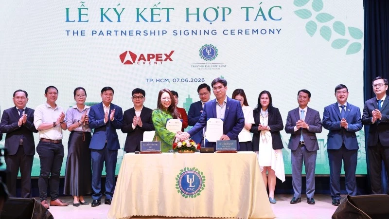 ホーチミン市法科大学、企業との連携強化へキャリアデー開催