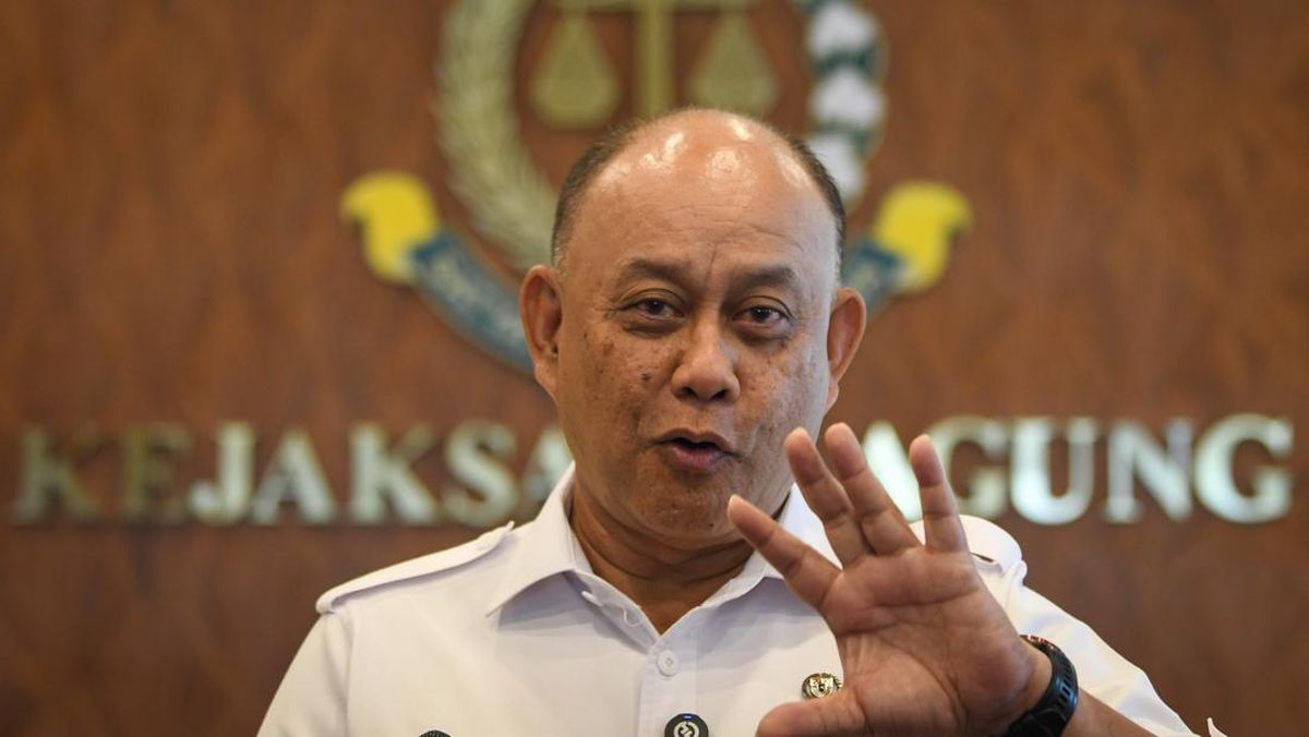 インドネシア栄養庁長官更迭 給食プログラムの不祥事受けか