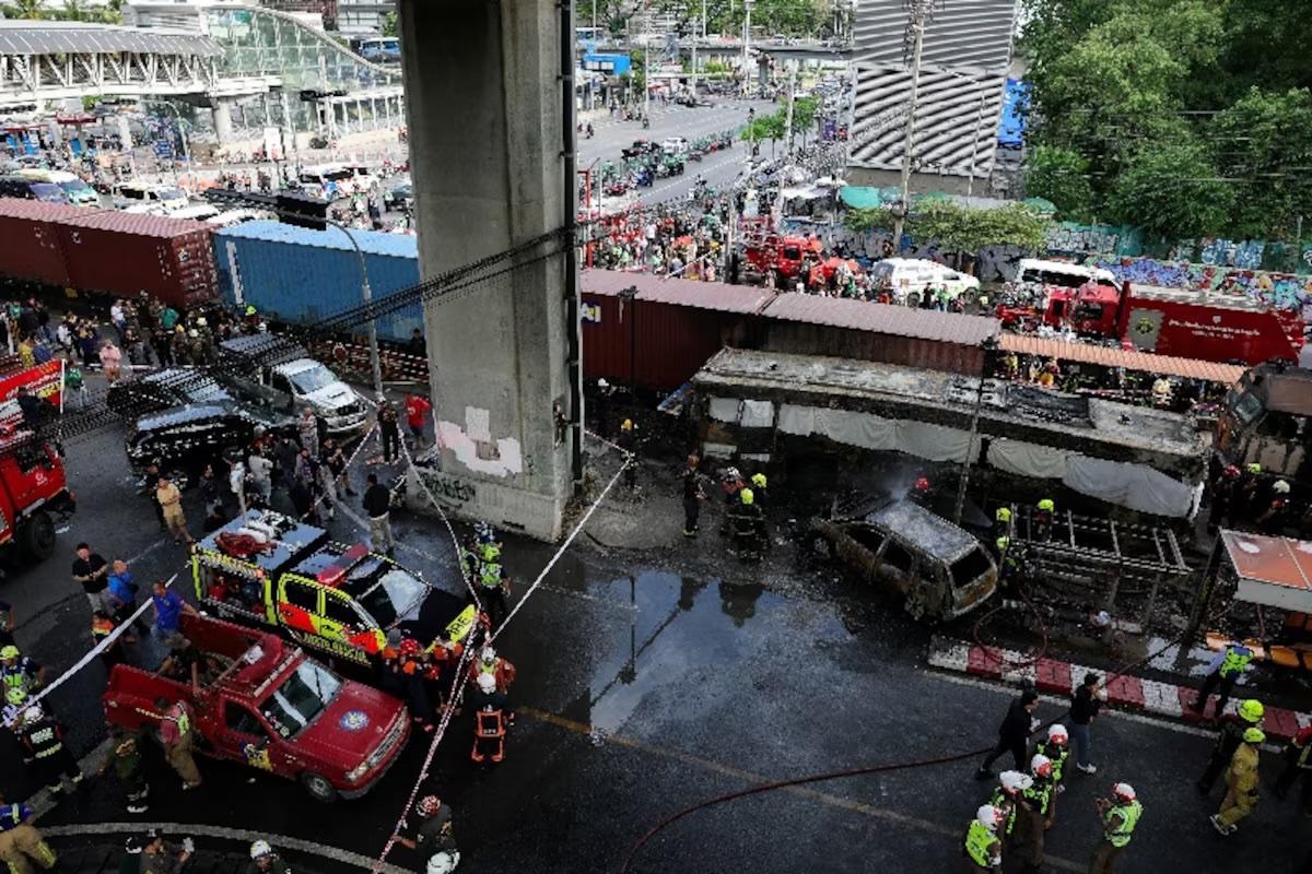 バンコクの踏切衝突事故、列車運転士から薬物陽性反応 係員も立件へ
