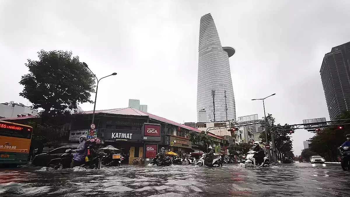 ホーチミン市、深刻化する洪水対策に苦慮:インフラ未整備と気候変動の課題