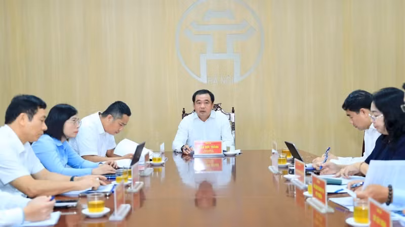 ハノイ市、市民対応で「責任回避」を厳禁 政治局員が解決遅延に警鐘