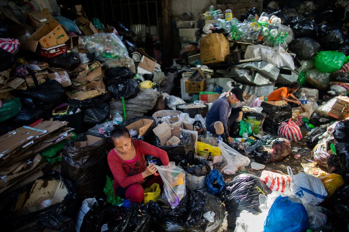 プラスチックごみ問題、155社に是正勧告書発行 フィリピン環境省
