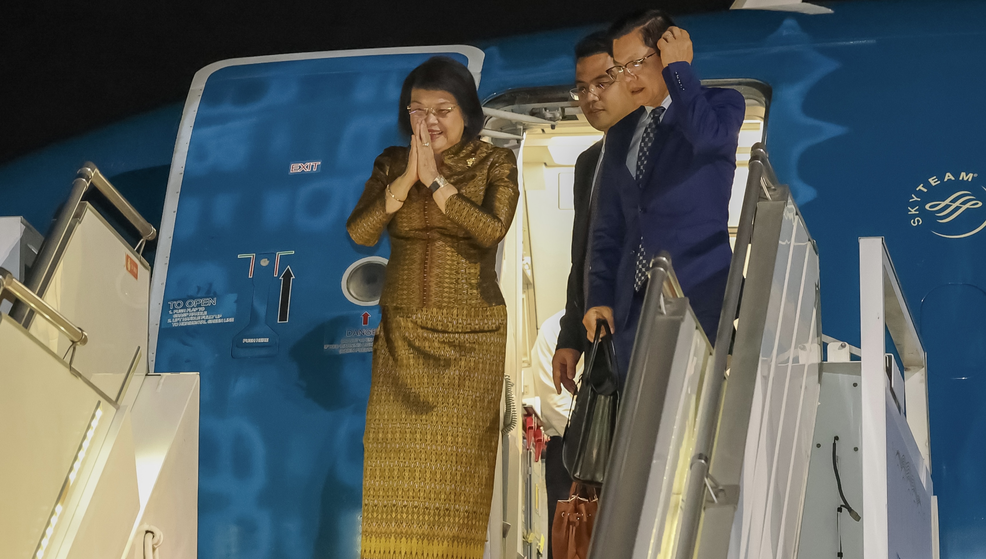 カンボジア国会議長、ベトナム公式訪問を終え帰国 議員団と成果を共有