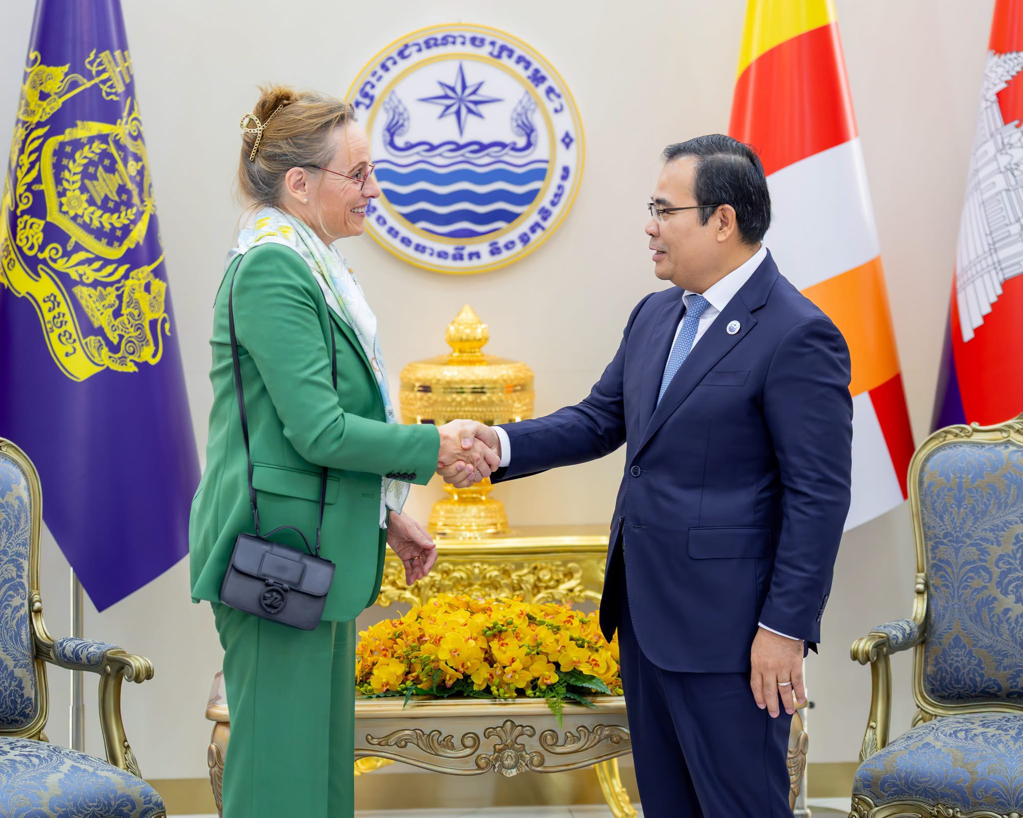 カンボジア水資源・気象相、仏開発庁新代表と会談 水インフラ開発で協力