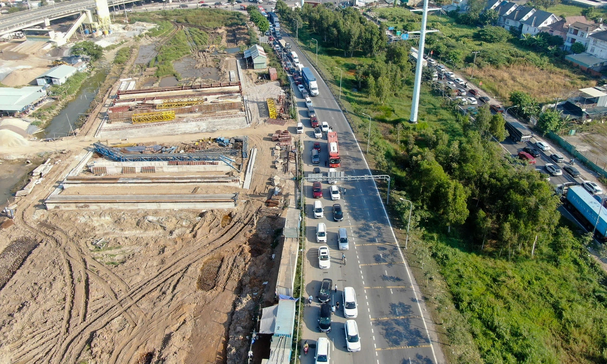 Ho Chi Minh City moves to support contractors facing material price volatility