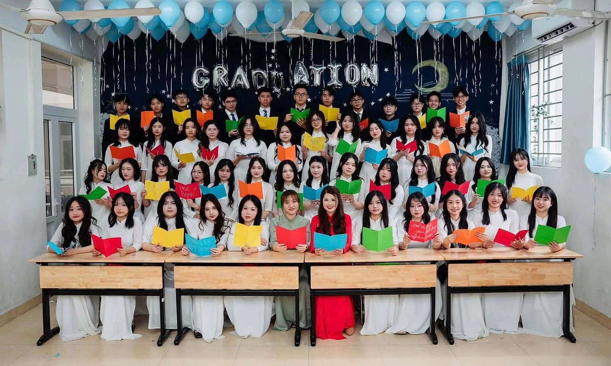 Vietnamese High School Class Achieves Record Admissions to China's Top Universities