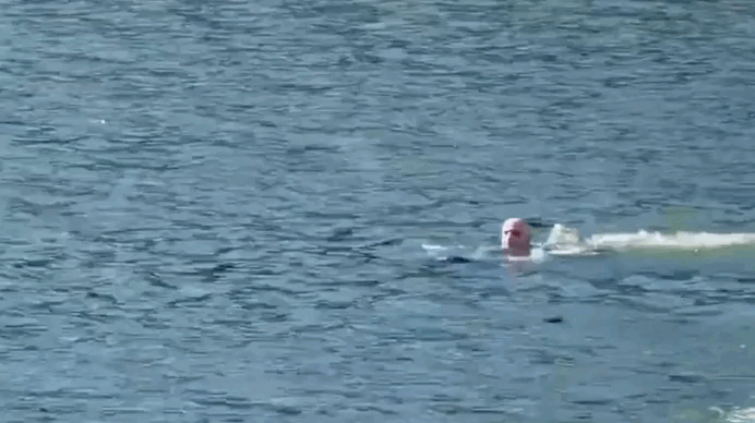 American Tourist Dives into Da Lat Lake to Rescue Woman