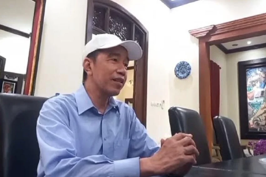 President Jokowi Reveals Meeting with Prabowo: Discussed Football Victory