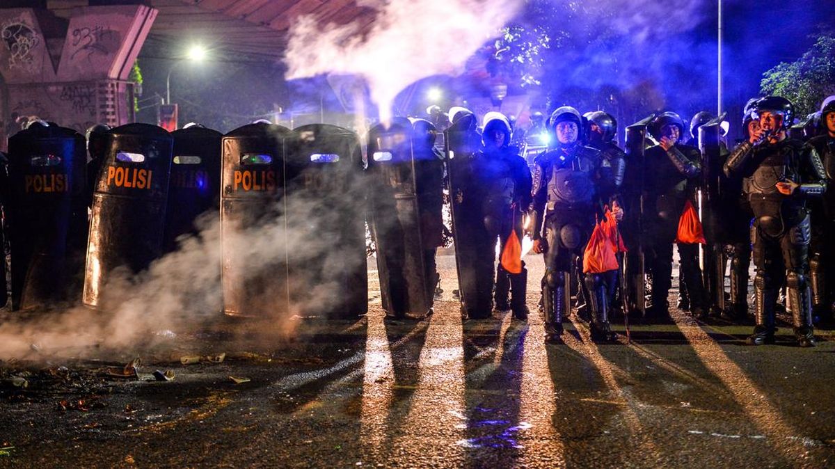 May Day Riots in Bandung 2026: Police Point to Anarchist Involvement, Several Detained