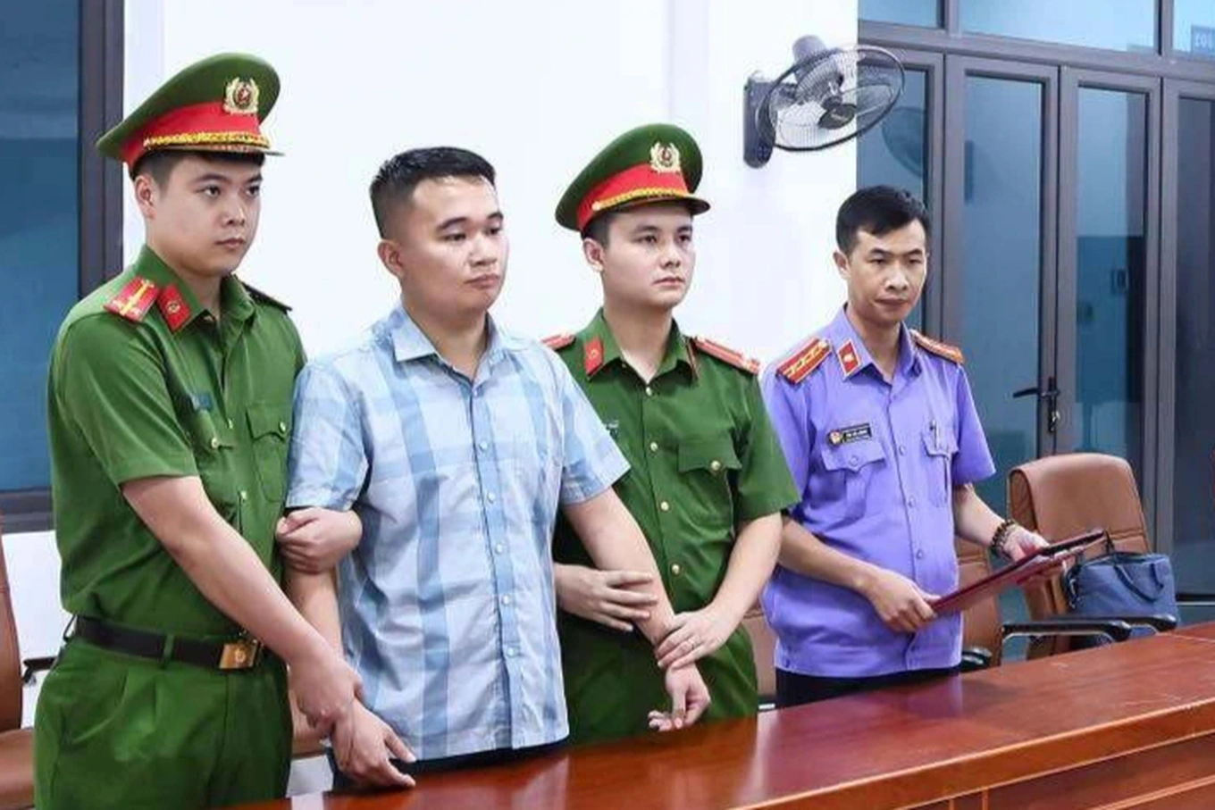 140 Perfect Math Scores: Teacher Arrested in Tuyen Quang Exam Scandal