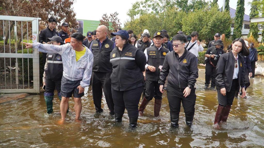 Thai Deputy PM Visits Flood-Hit Prachinburi, Distributes Aid, Urges Stricter Business Oversight