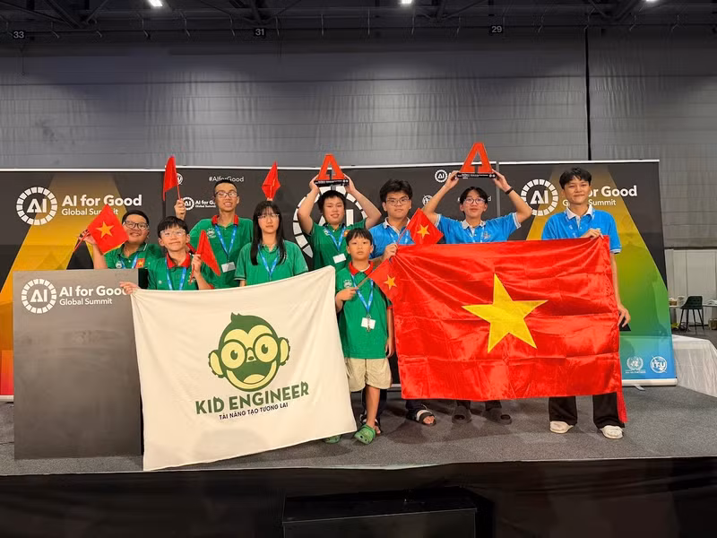 Vietnamese Students Secure Two Second Prizes at Global Robotics Finals 2026