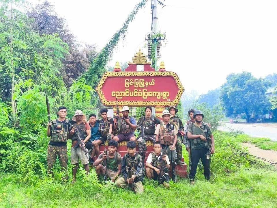ミャンマー・マンダレー管区:軍事政権傘下の民兵組織が生活必需品に過酷な「通行税」を課す