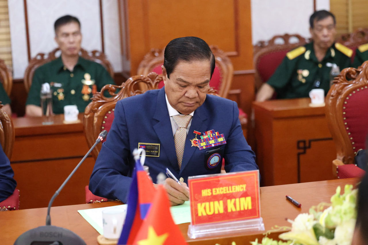 Cambodian Veterans Association Strengthens Ties with Vietnamese Counterparts in Hanoi