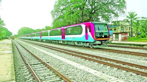 Stone-throwing perpetrator on DEMU train running between Mandalay and Yangon arrested