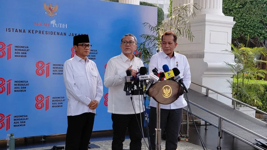 Prabowo Leads 3.5-Hour Cabinet Meeting at Palace, Focus on National Security Debated