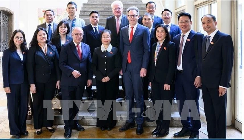 Vietnam Seeks Deeper Partnerships with Europe and Asia
