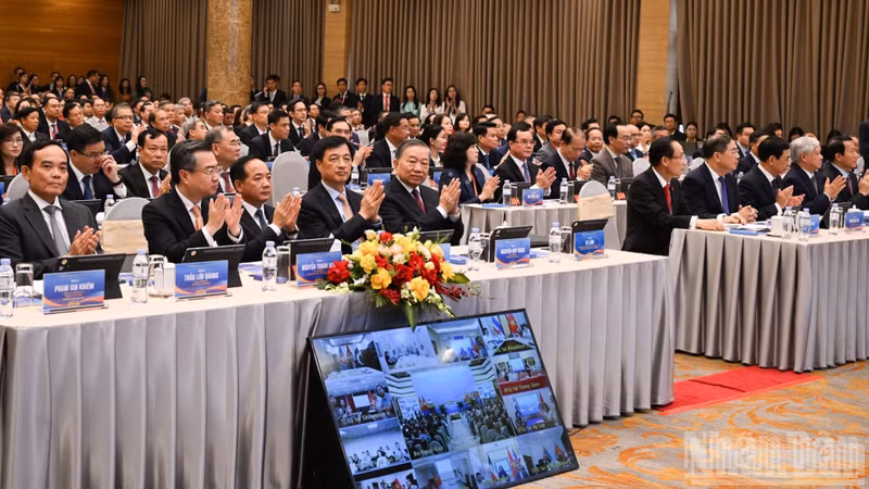 Vietnam Holds 33rd Diplomatic Conference to Discuss Foreign Affairs' Role in New Era